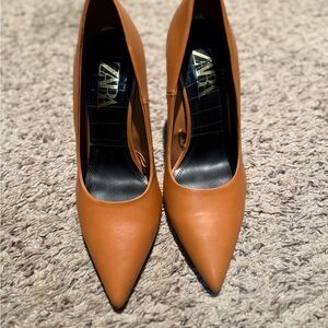 Zara Women's Brown Pointed Heels